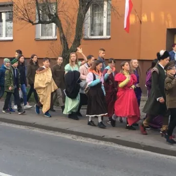 Happening Teatru Źródło „Z Niepodległą w sercu”