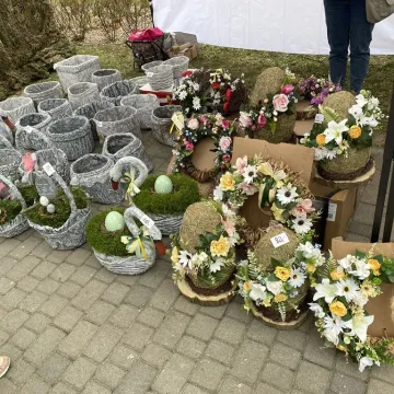 Domowe wypieki, wędliny i ozdoby. Tak wyglądał V powiatowy kiermasz wielkanocny