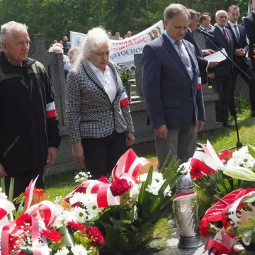 W Bąkowej Górze upamiętniono 77. rocznicę mordu żołnierzy KWP