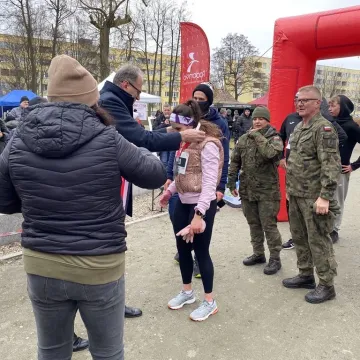 [WIDEO] Radomsko uczciło Żołnierzy Wyklętych biegiem Tropem Wilczym