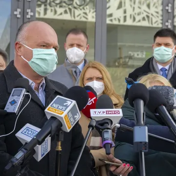 W Łodzi uruchomiono szpital tymczasowy dla chorych na COVID-19