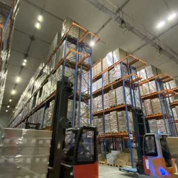 Nowoczesny sorter w firmie „Frigo Logistics” w Radomsku. Firma inwestuje też w ekologiczne rozwiązania