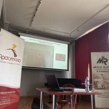 [WIDEO] Poszukiwania szczątków kapitana Stanisława Sojczyńskiego-Warszyca. Wykład dr Krzysztofa Latochy w Muzeum Regionalnym w Radomsku
