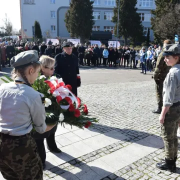 Cześć i chwała bohaterom!