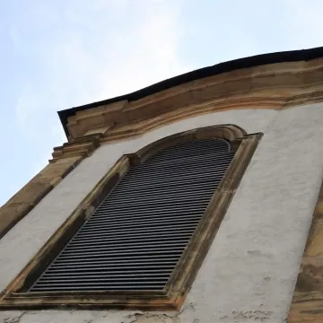 Straty po burzy w klasztorze w Wielgomłynach