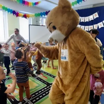 „Marzenia się spełniają”. Przedszkolaki z PP nr 9 obchodziły Światowy Dzień Pluszowego Misia