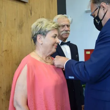 „Złoci” małżonkowie odznaczeni medalami