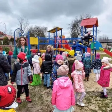 Nowy plac zabaw dla dzieci z PP 4 w Radomsku