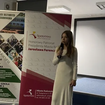 Recytowali wiersze w 3 językach w ZSDiOŚ w Radomsku