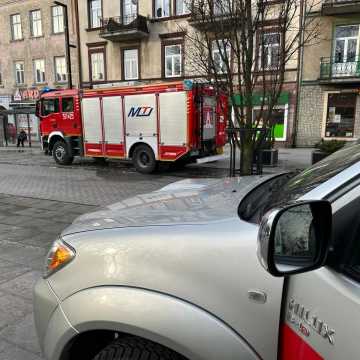 Pożar w kamienicy przy Placu 3 Maja w Radomsku. To było prawdopodobnie podpalenie