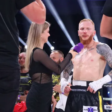Korner Radomsko Boxing Night 2023. Robert Parzęczewski znokautował rywala