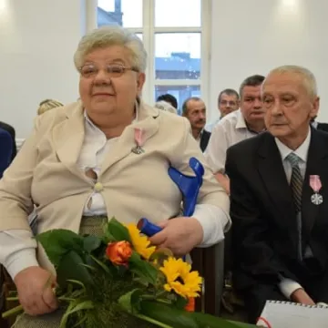 8 par obchodziło Złote Gody