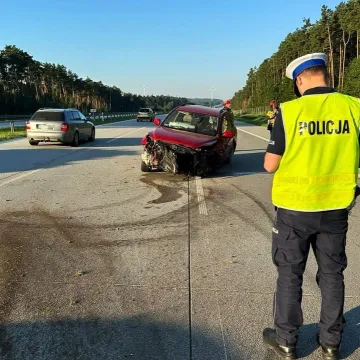 Kierujący toyotą wjechał w bariery energochłonne na A1