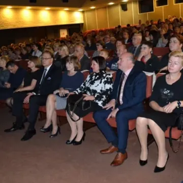 18 lat Teatru Źródło