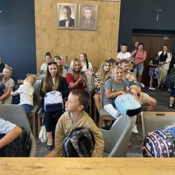 Gotowi do szkoły. Pierwszoklasiści otrzymali szkolne wyprawki