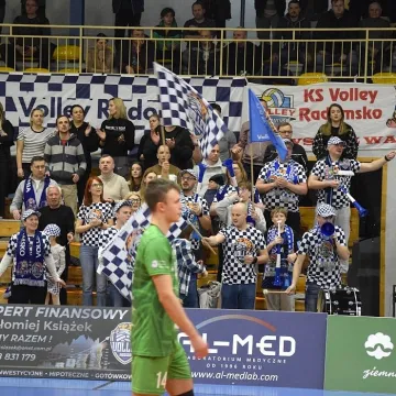 Czwarty tie-break z rzędu. Bugaj Volley Radomsko ulega Chełmcowi