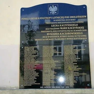 Kolejna tablica smoleńska w Radomsku