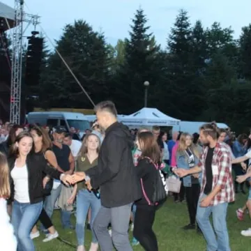 Letnie granie z Happysad