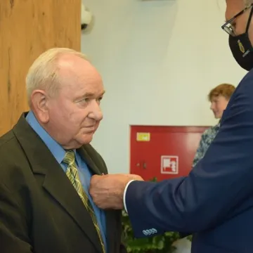 „Złoci” małżonkowie odznaczeni medalami