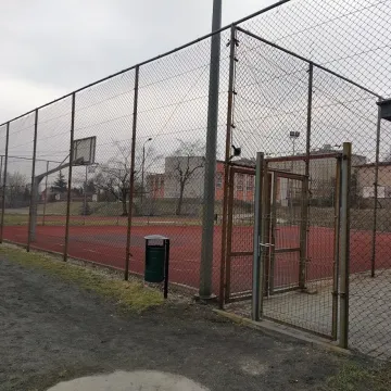 Będzie remont „Orlika” w Radomsku. Umowa została podpisana