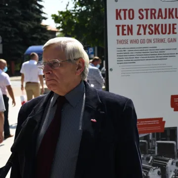 Piotrków Tryb.: wystawa o Solidarności otwarta