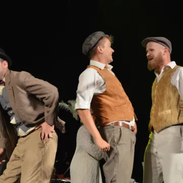 Teatr na leżakach, choć pod dachem