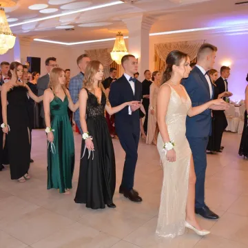 Bal studniówkowy maturzystów z Przedborza