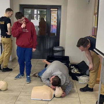 Uczyli się pierwszej pomocy. Tydzień Profilaktyki w „Mechaniku”