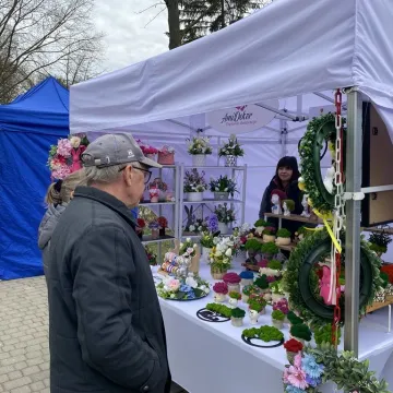 Domowe wypieki, wędliny i ozdoby. Tak wyglądał V powiatowy kiermasz wielkanocny