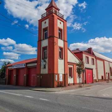 Remont wieży strażackiej i garaży OSP Kamieńsk zakończony dzięki współpracy strażaków i gminy