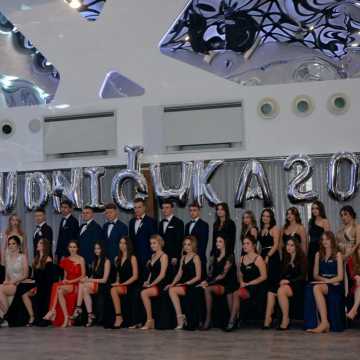 Studniówka 2022: bal maturzystów z I LO w Radomsku