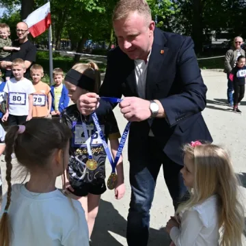 Bieg Unijny 2025. Ponad setka dzieci świętowała 21 lat w UE