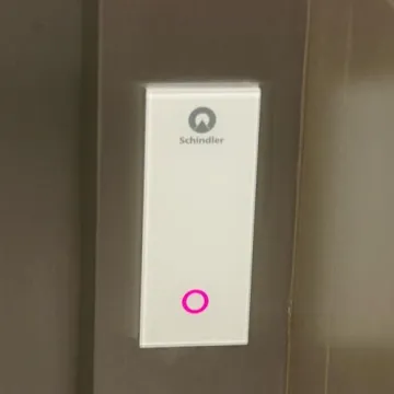 Działa już winda w Starostwie Powiatowym w Radomsku. Remont urzędu dobiega końca