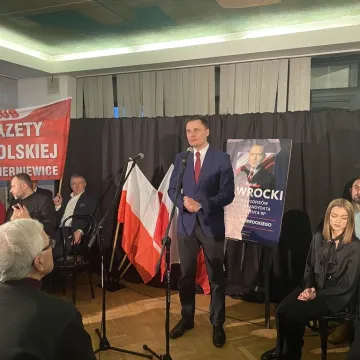 Tłumy na spotkaniu z Przemysławem Czarnkiem w Radomsku