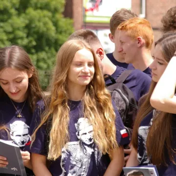 Pociąg „Warszyc” wjechał na peron w Radomsku