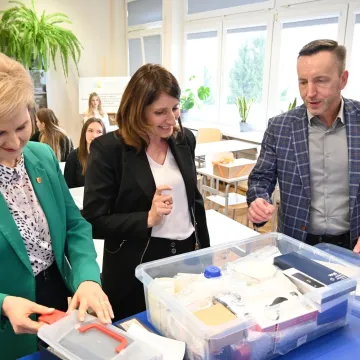 Eko-Laboratorium Biologiczne otwarte w I LO w Radomsku