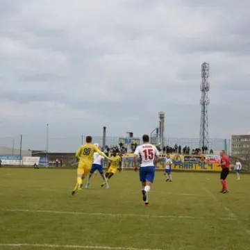 RKS Radomsko remisuje z Bronią Radom 1:1