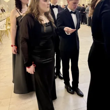 Odliczanie do matury rozpoczęło się eleganckim balem w LO Przedborzu