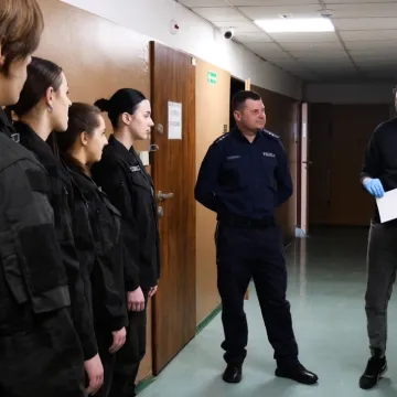 Jak wygląda praca w policji? Uczniowie sprawdzili to osobiście