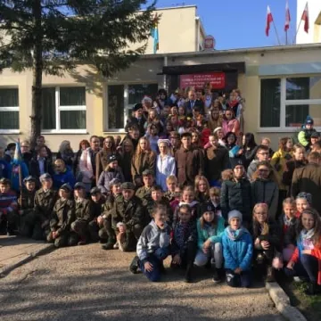 Happening Teatru Źródło „Z Niepodległą w sercu”