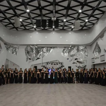 Studniówkowy bal maturalny I LO w Radomsku