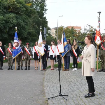 W Radomsku upamiętniono 77. rocznicę utworzenia KWP