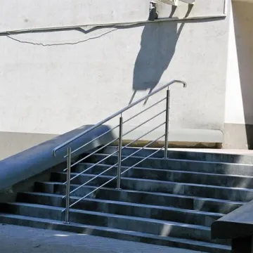 Zakończył się remont schodów wejściowych do MDK w Radomsku