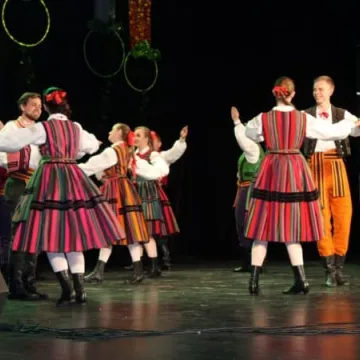 Koncert zespołów folklorystycznych w MDK