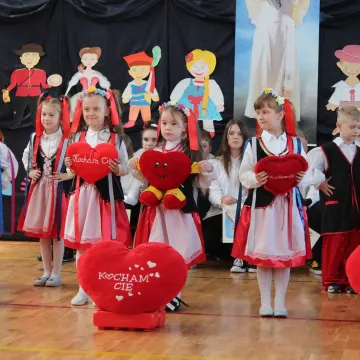 Dzień Patrona w PSP nr 8 w Radomsku