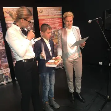 Śpiewali i recytowali po niemiecku oraz angielsku