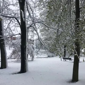 Zima powróciła. Miasto bez prądu i wody 