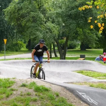 Pumptrack w Radomsku oficjalnie oddany do użytku