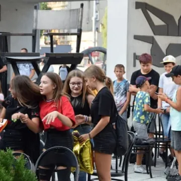 Koncert Enter Crvsh na zakończenie lata