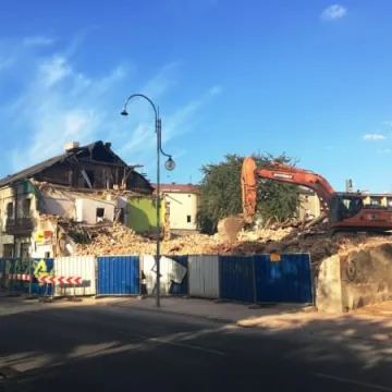 Kamienica przy Reymonta przechodzi do historii 